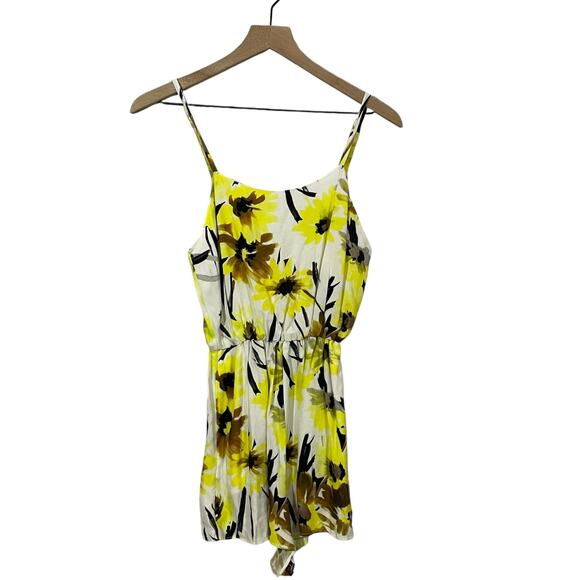 Alice + Olivia Cassia Flutter Romper - Daisy Field - 0 - Picture 2 of 14